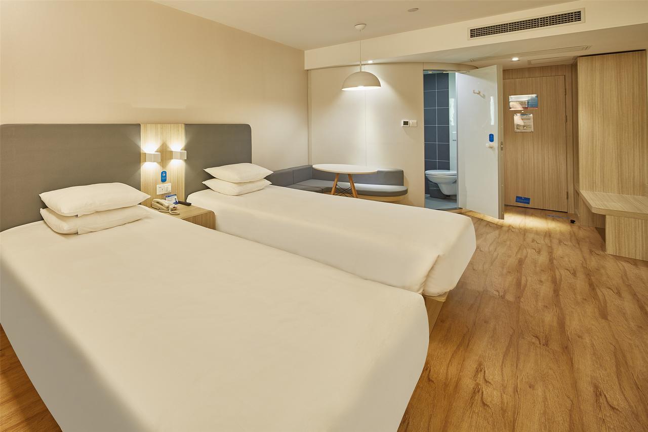 Hanting Hotel Qingdao Zhanqiao Railway Station 외부 사진
